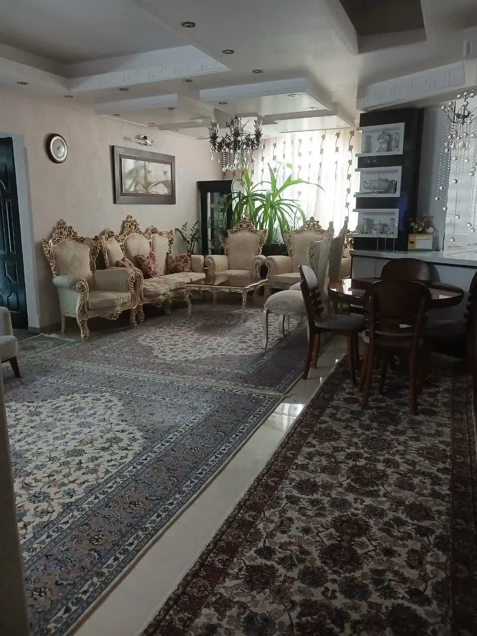 فروش ۹۵ متر دوخواب  آسانسور و پارکینگ