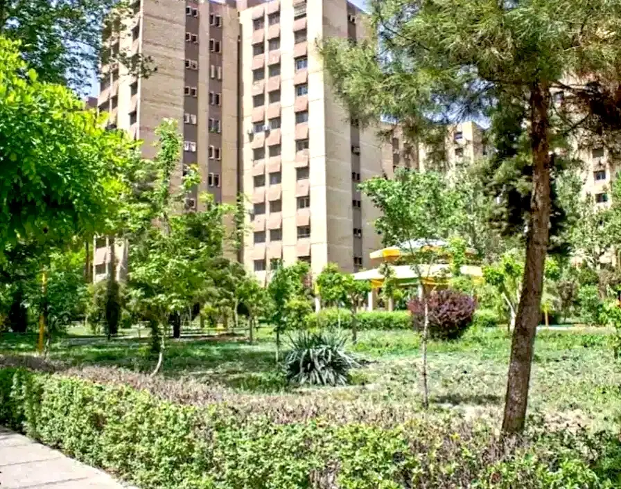 آپارتمانهای مرتفع  سه خوابه بازسازی شده  فروشی