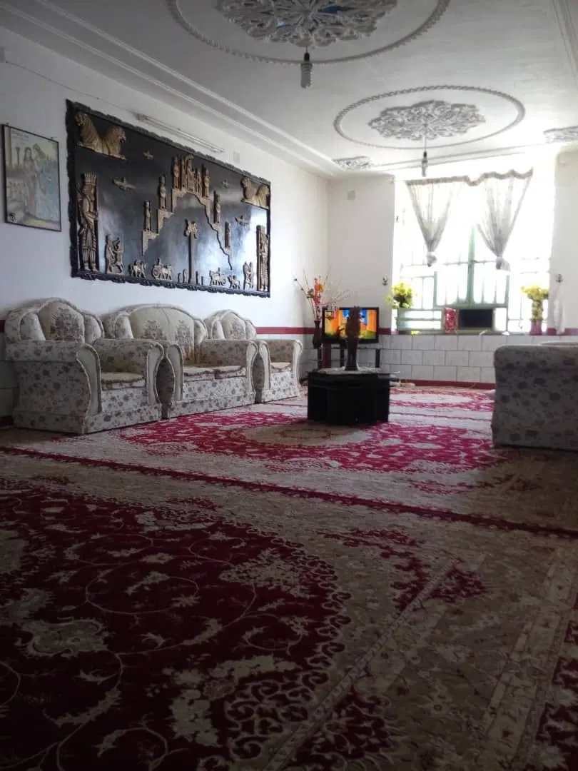 خانه طبقه دوم حیاط مستقل