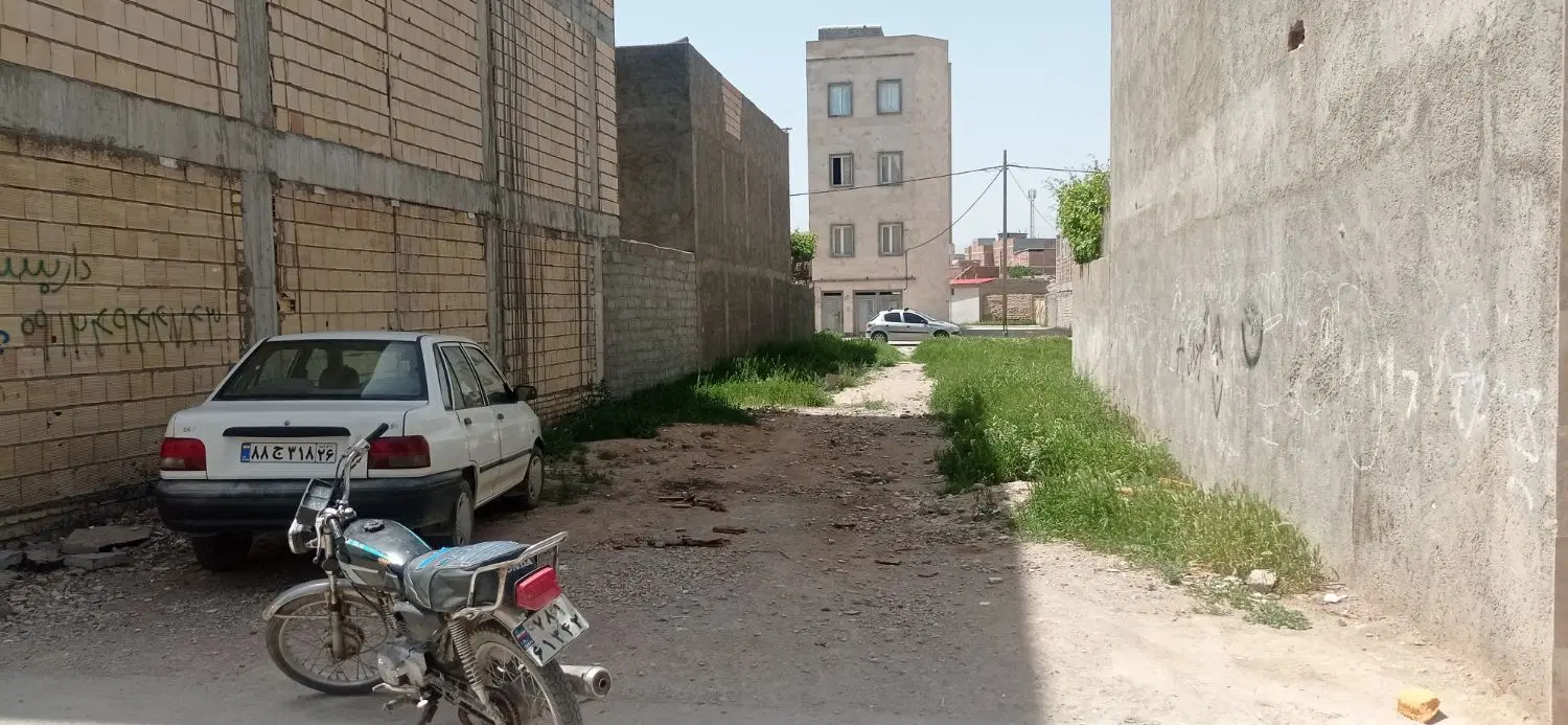 خانه کلنگی با امتیاز برق و گاز