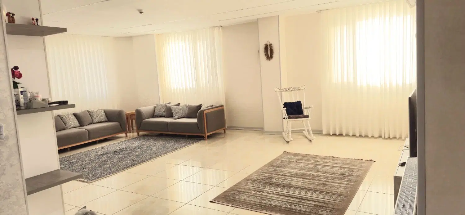 فروش یک واحد آپارتمان ۱۵۰ متری سه خواب خوش نقشه