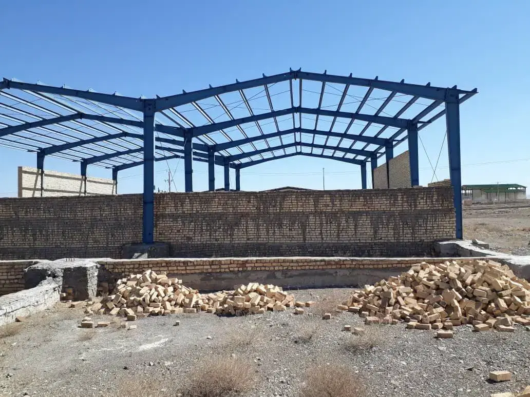 سوله نیمه کاره شهرک صنعتی قمصر