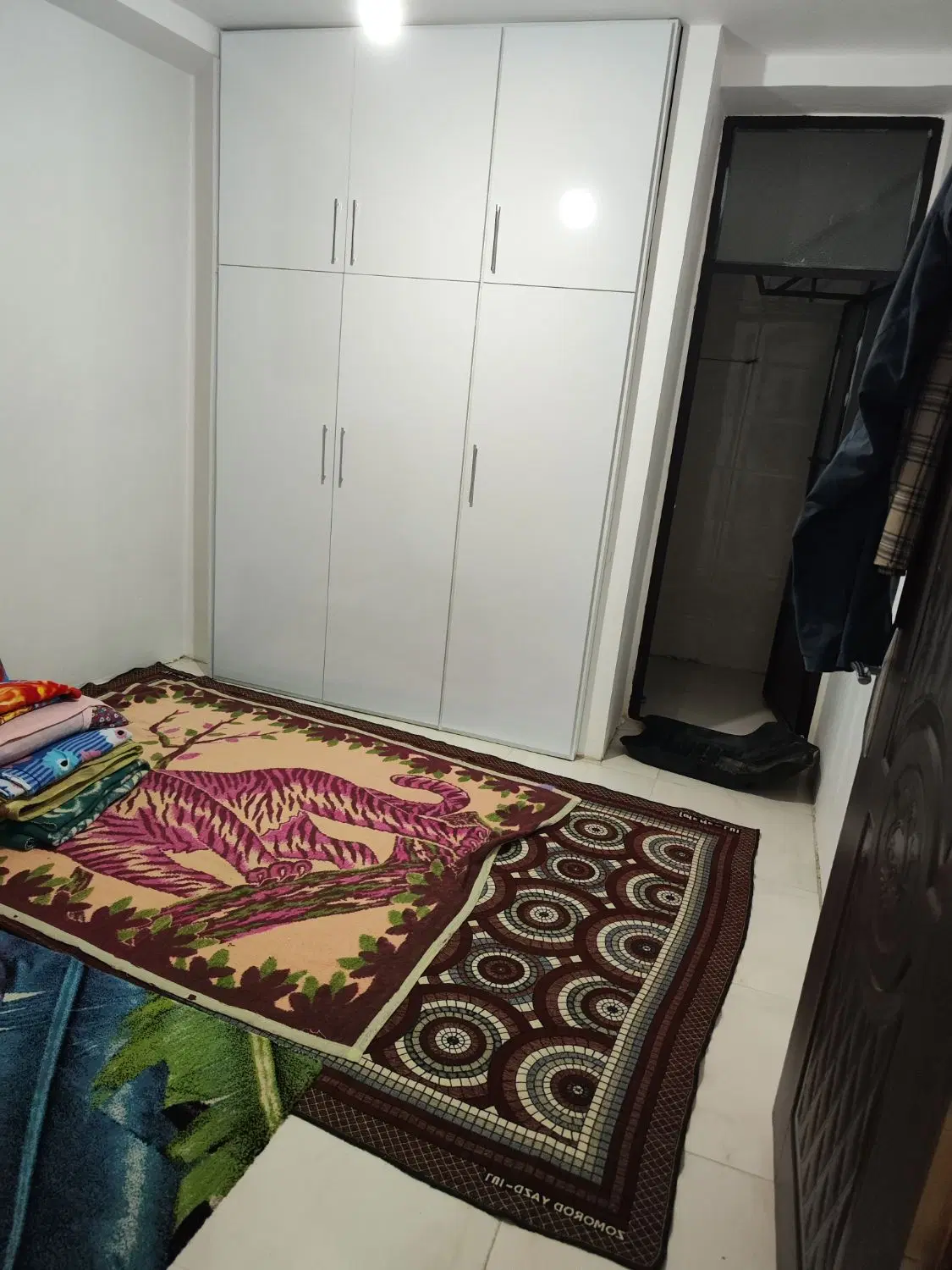 آپارتمان اصلی هشت بنگله