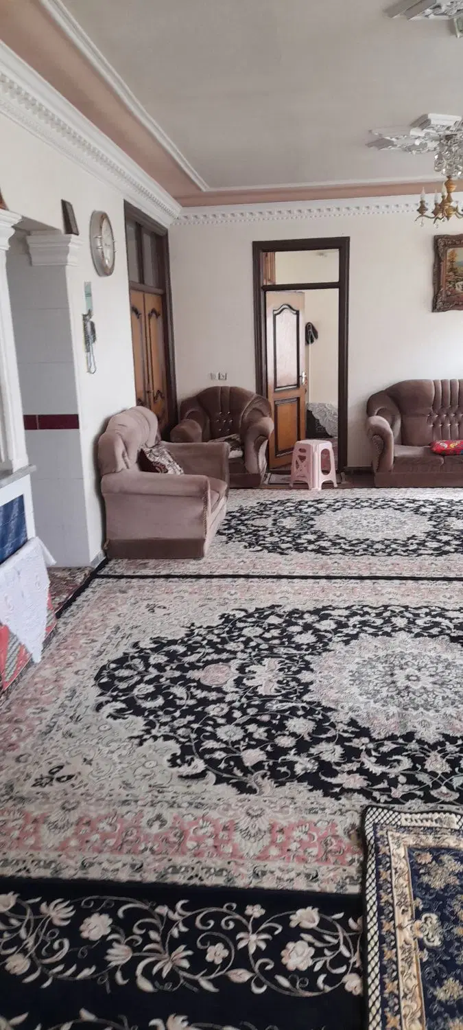 خانه ویلایی  ملاباشی کوچه جواد نوظهور