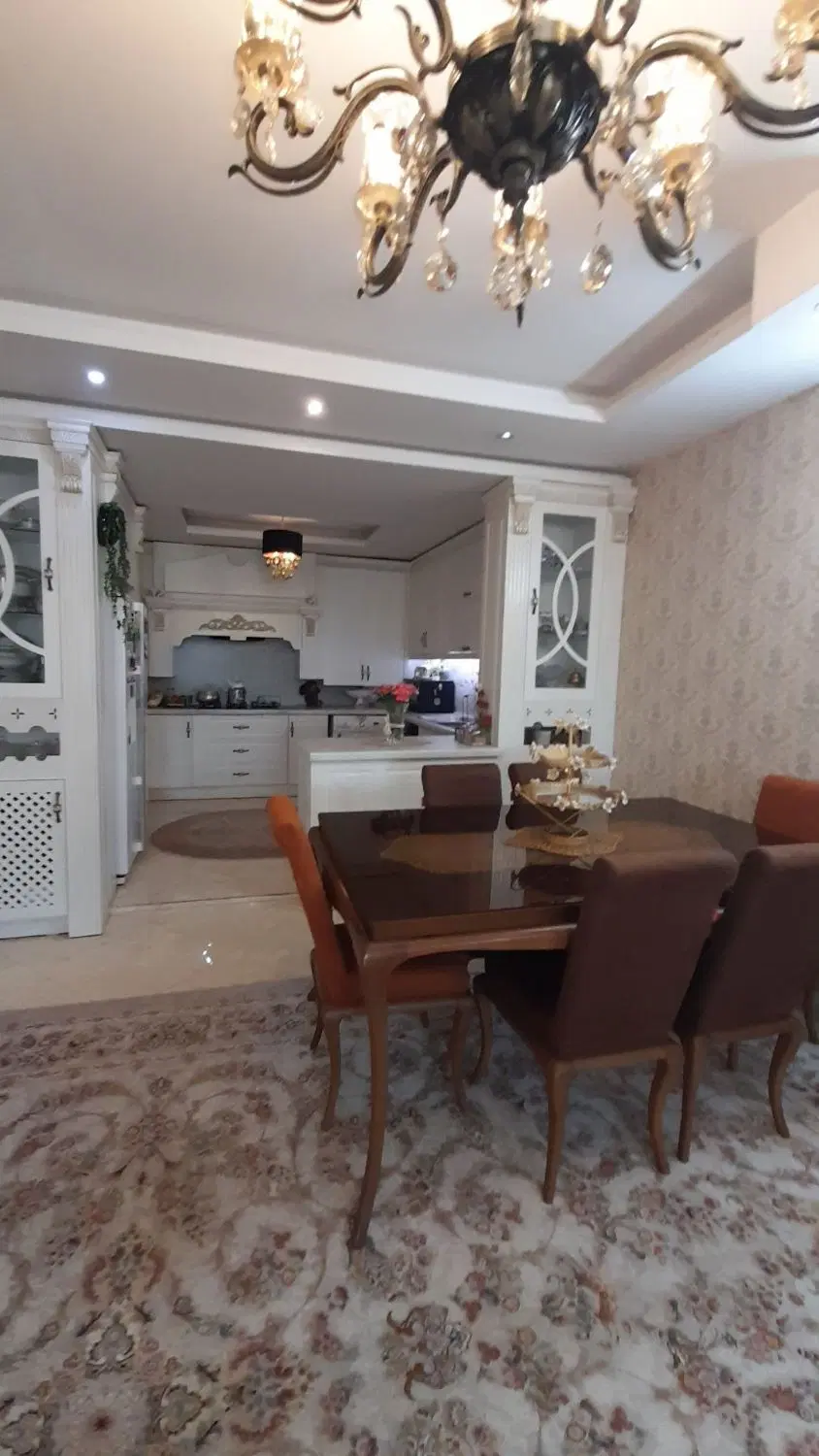 اپارتمان ۳خواب نوساز و مرتب