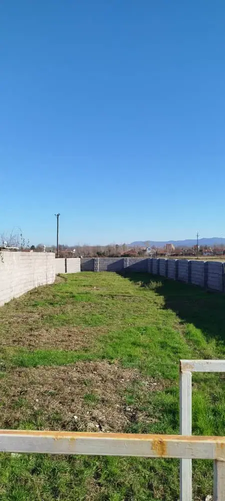۴۰۰متر زمین با پروانه ساخت  دور دیوار