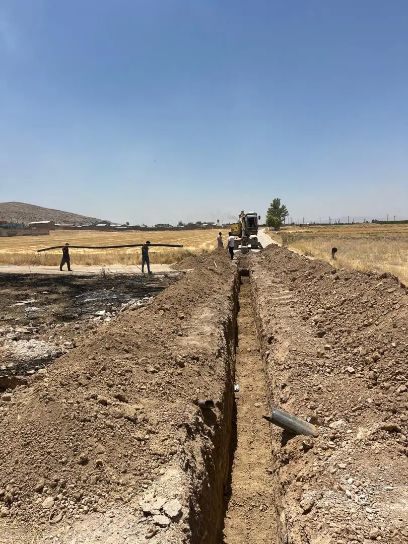 زمین گلخانه ای باغ