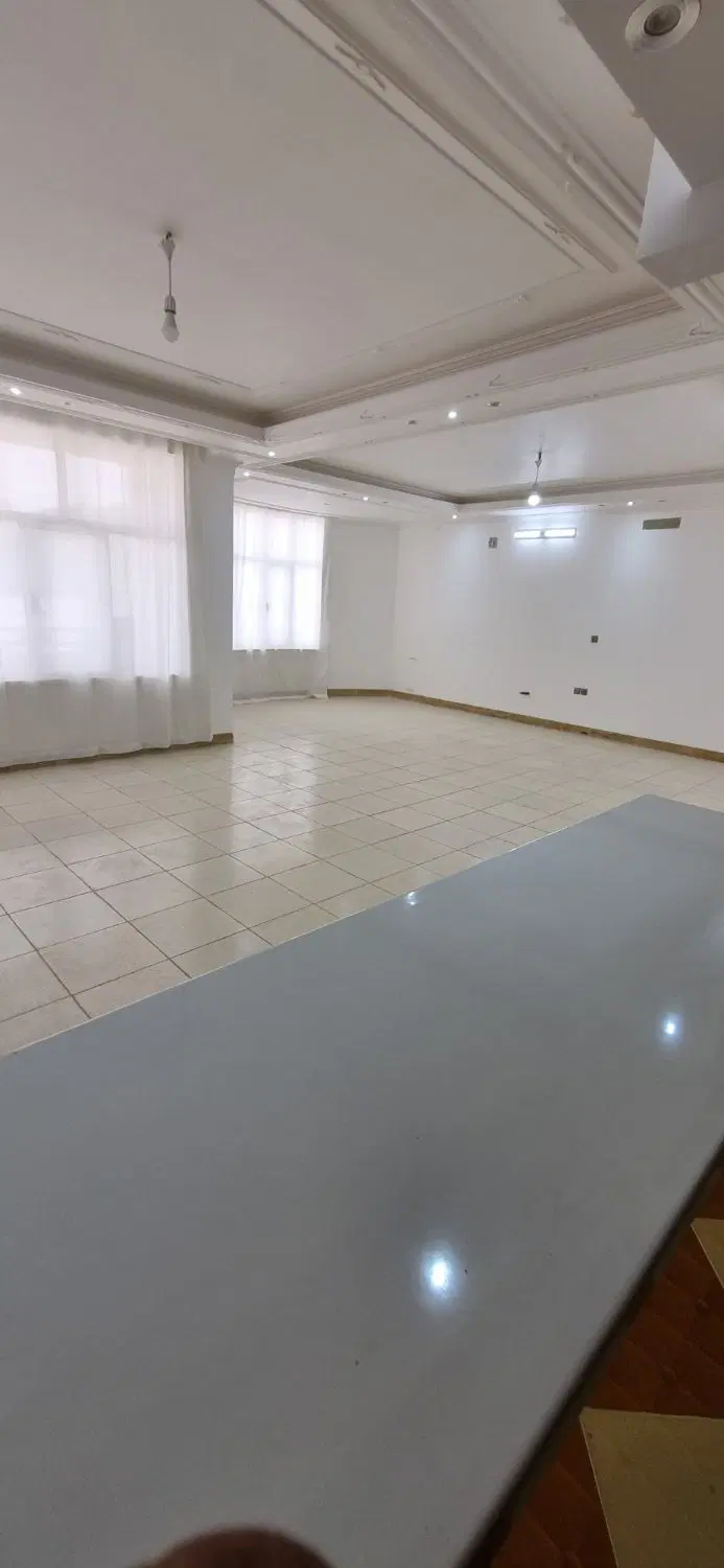 طبقه بالا نوساز بلوار جمهوری کوچه شرق