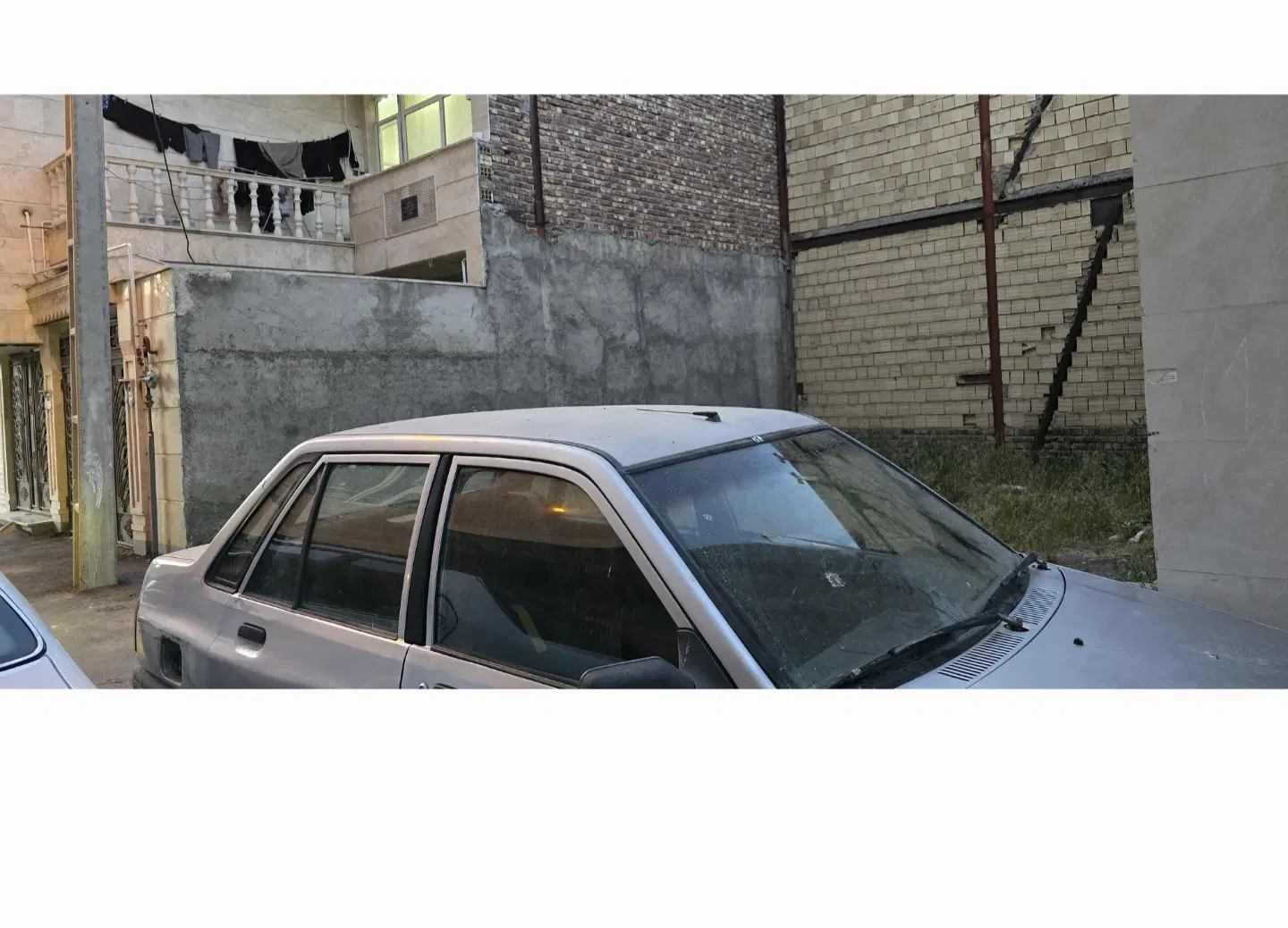 زمین مسکونی