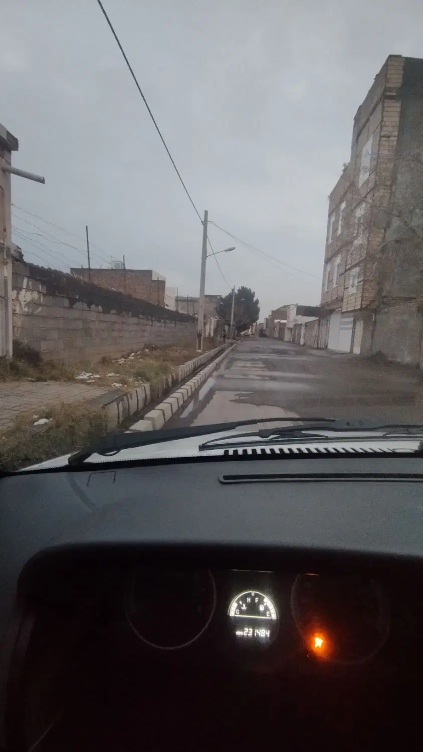 زمین فروشی