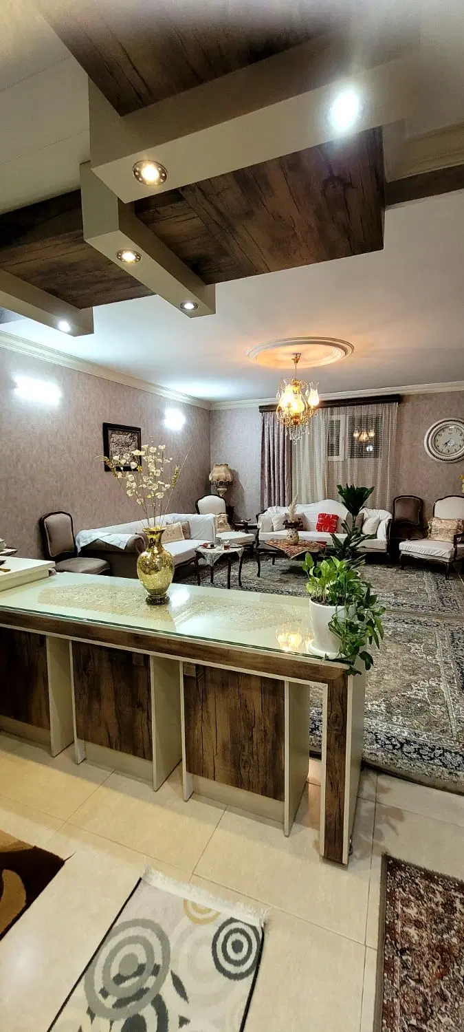 آپارتمان فروشی ابتدای خیابان بابا افضل