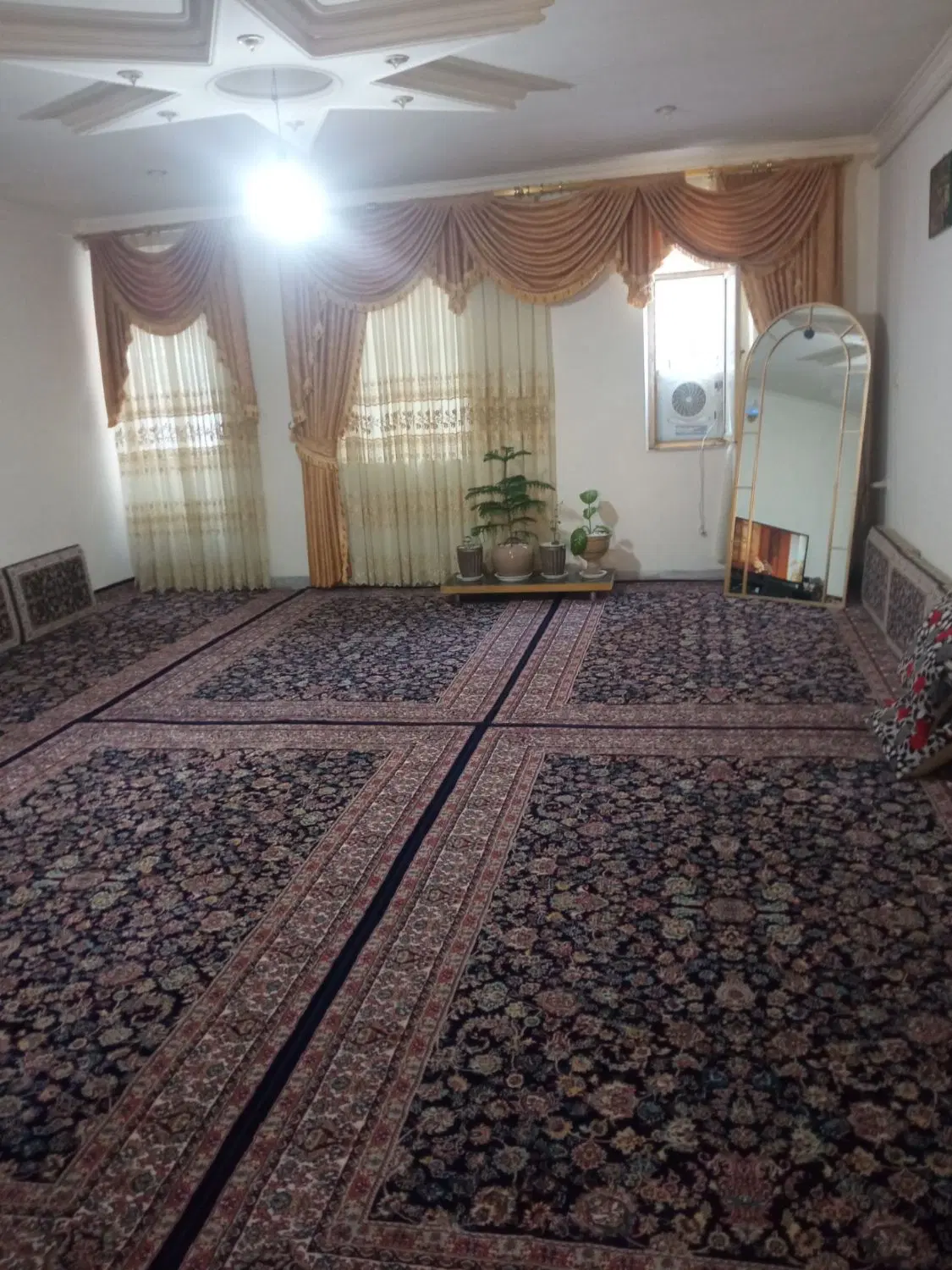 خانه ویلایی ۱۱۴ متر قلعه کوچه هوررام