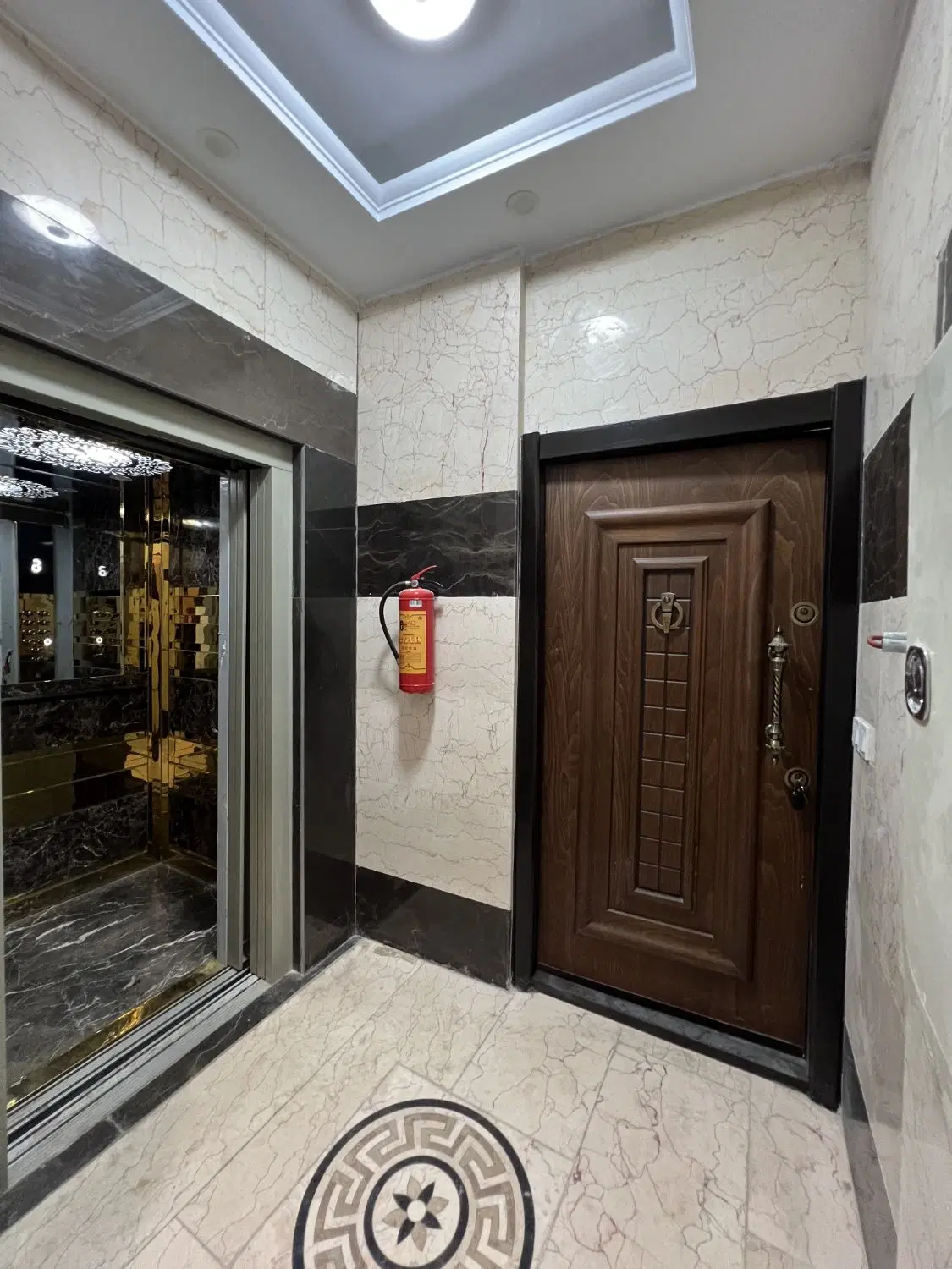 آپارتمان ۱۳۵ متری_۳ خواب