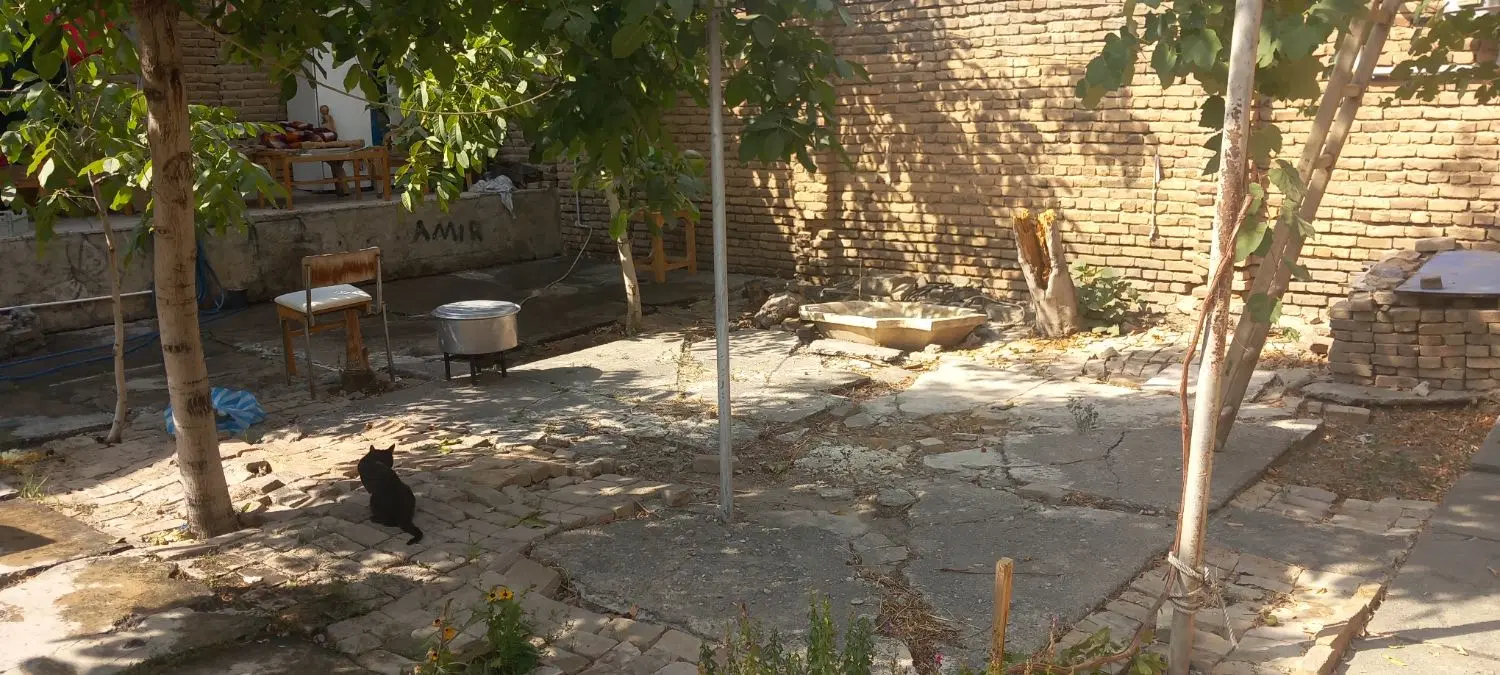 فروش خانه کلنگی با متراژ۴۰۰ متر