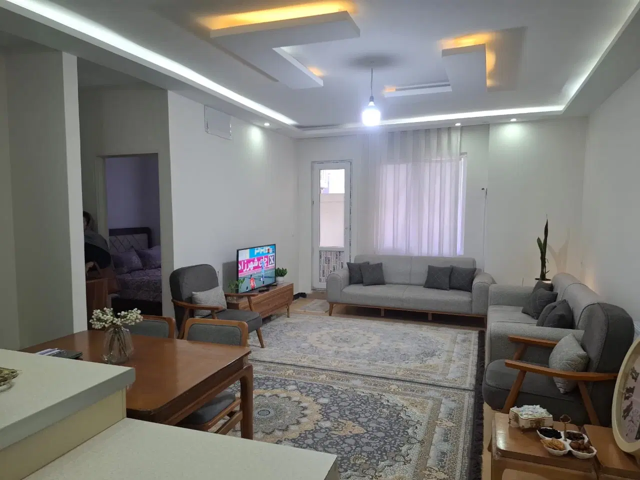 فروش آپارتمان تک خوابه فاز4شمال
