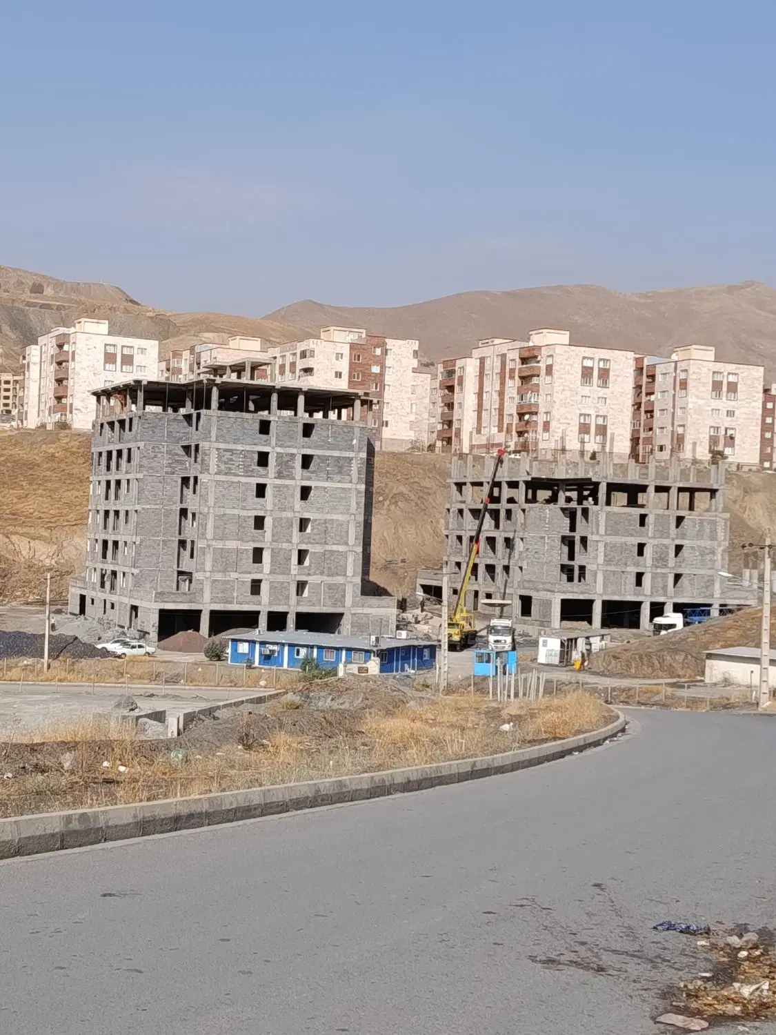 آپارتمان پروژه اوینا۲_۱۹بهاران جنب آپارتمان نهضت