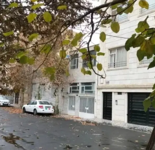 220 متر جنوبی
