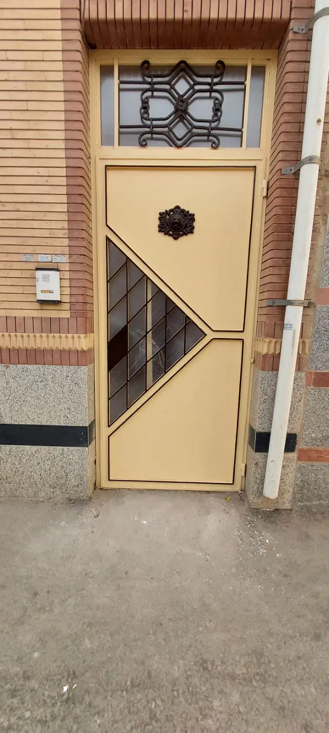 ویلایی دوطبقه ۲۴۵ متری