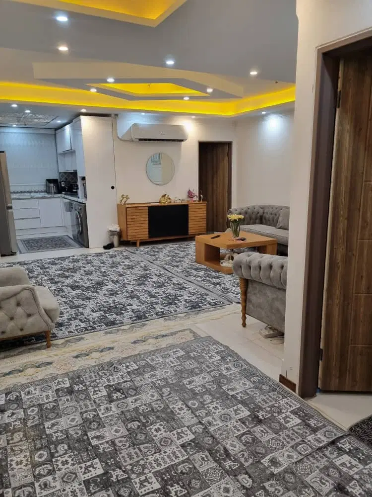 واحد ۹۵متری با پارکینگ