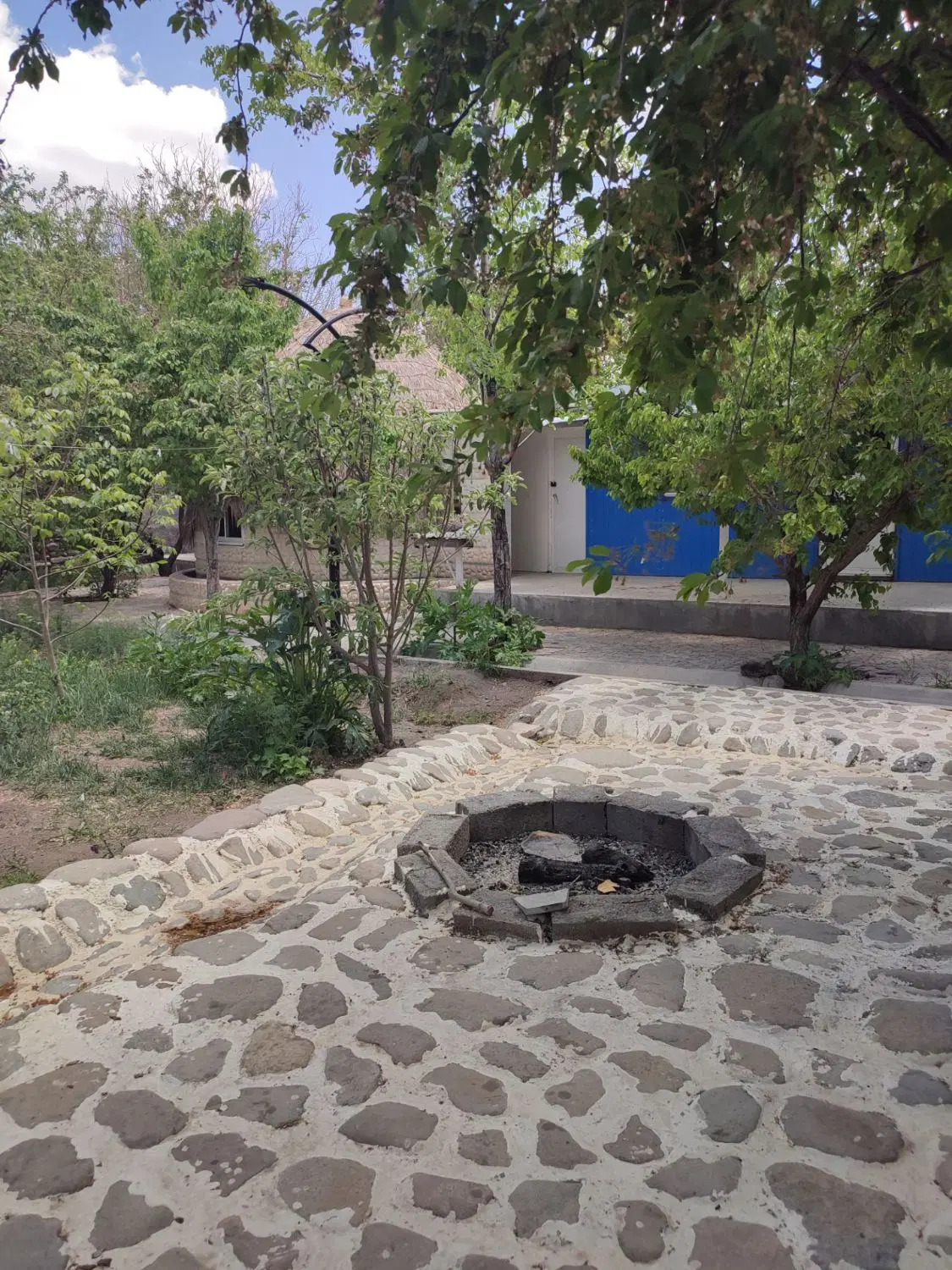 خانه باغ اجاره‌ای لاله‌زار کرمان