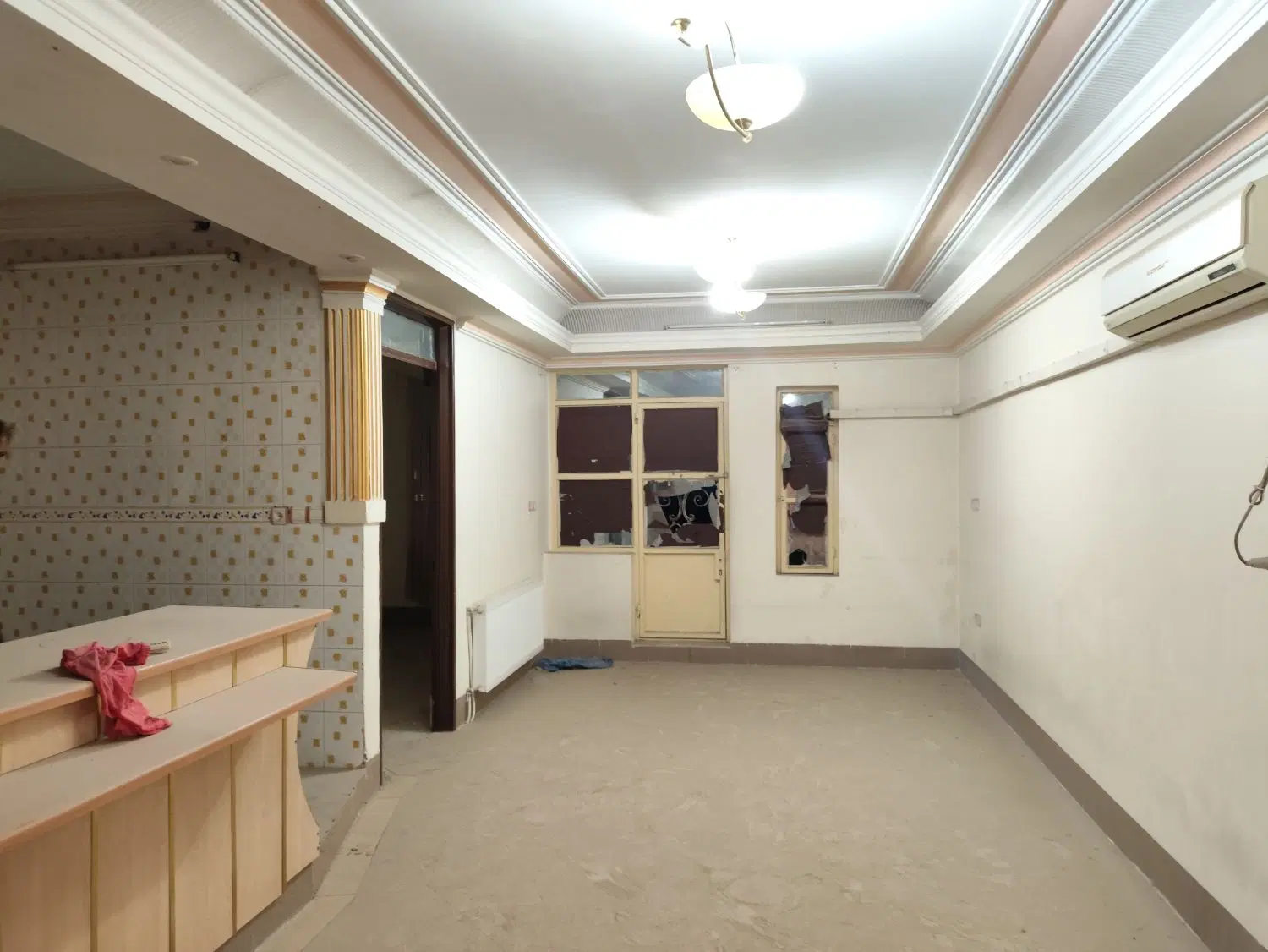 واحد۹۶ متر، دانشجو نوری صفا
