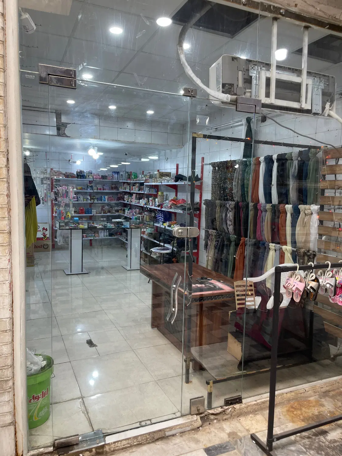 مغازه 24 متری مرکز شهر خیابان طالقانی
