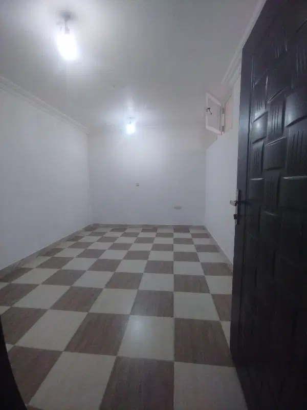 اجاره خونه 130متری،طبقه اول2خواب-خ استقلال16