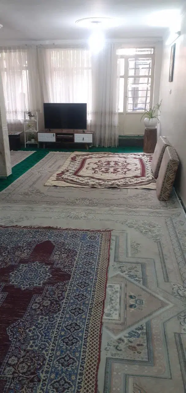 خانه طبقه همکف 100متری بلوار ازادگان
