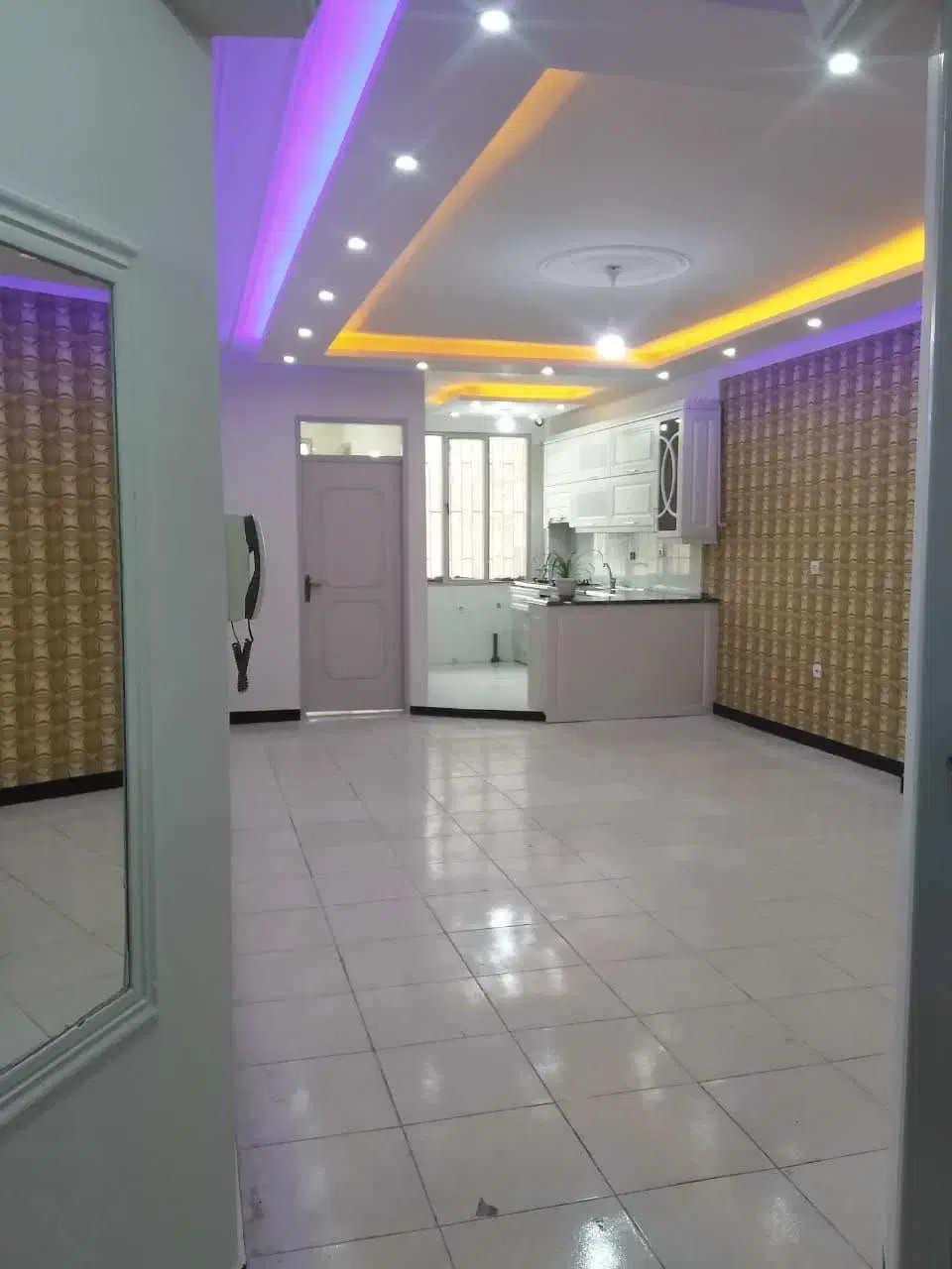 واحد 2 خواب 80 متری پارکینگ سندی بهترین لوکیشن