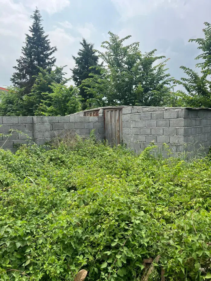 زمین فروشی