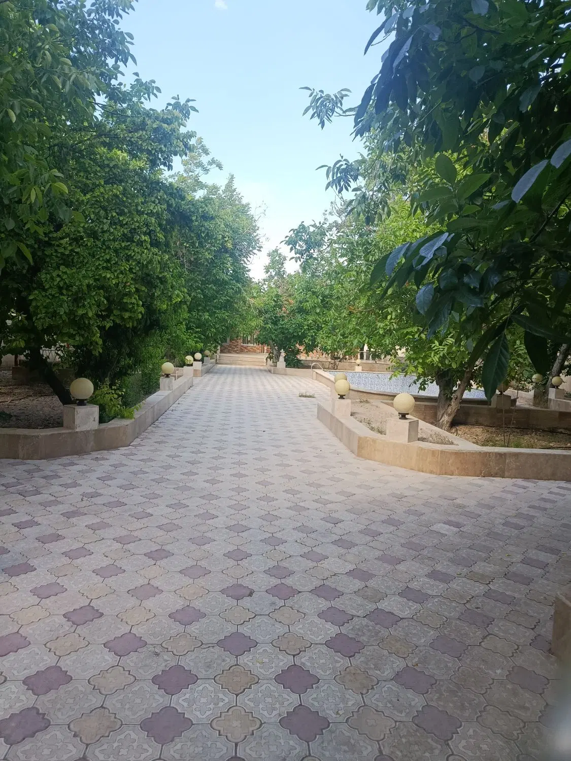 سلام و عرض ادب املاک فرهاد