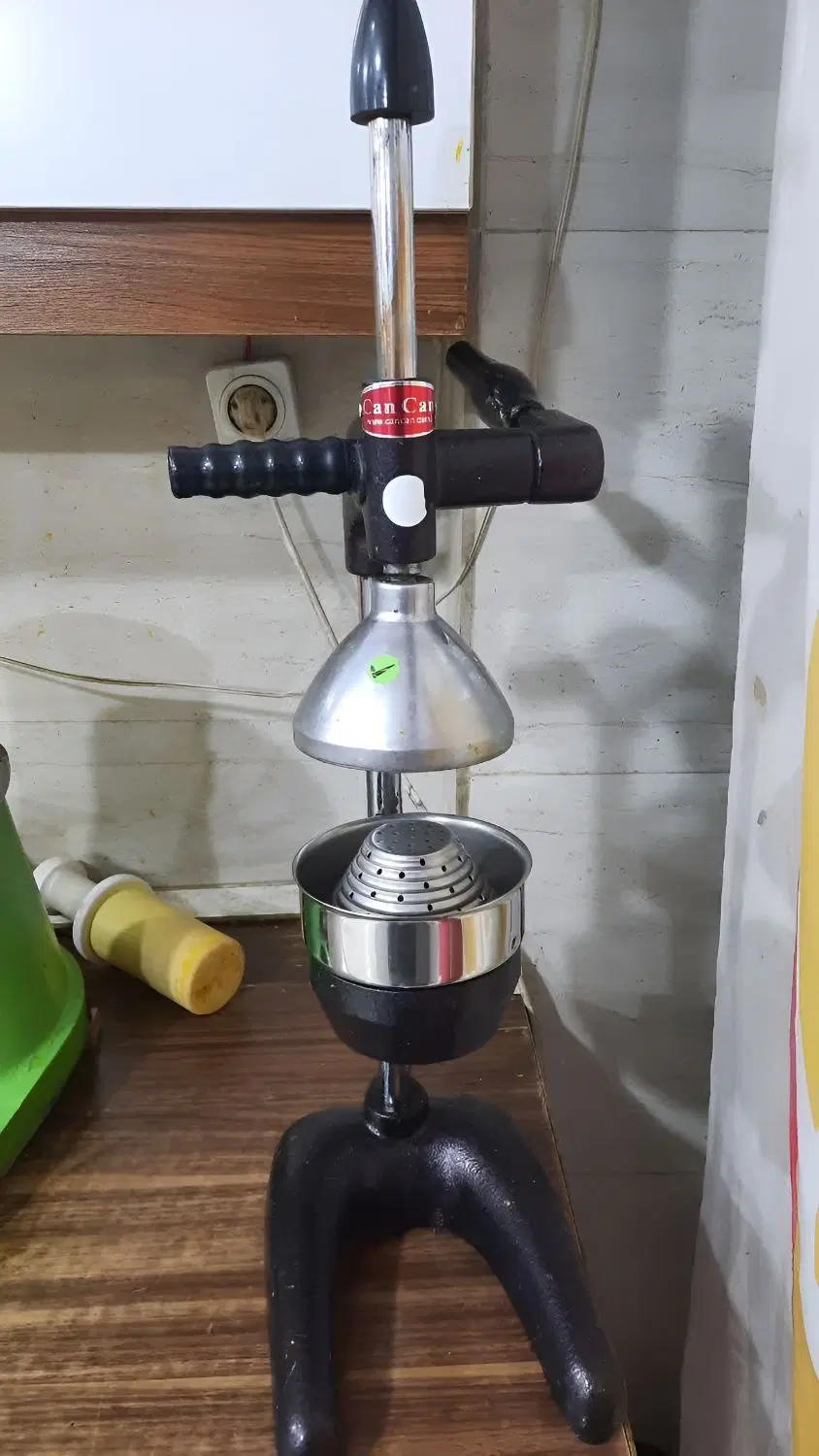 واگذاری مغازه و لوازم کامل ابمیوه بستنی