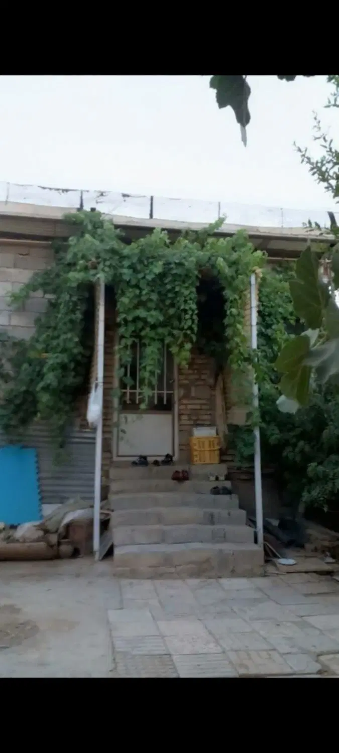 ویلایی ۲۴۰ متری