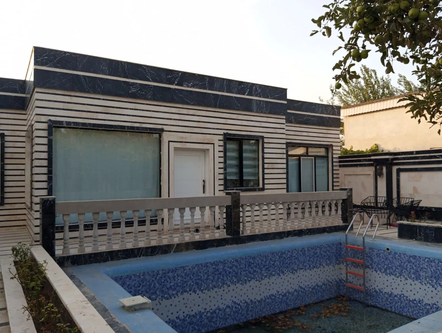 باغ فروشی
