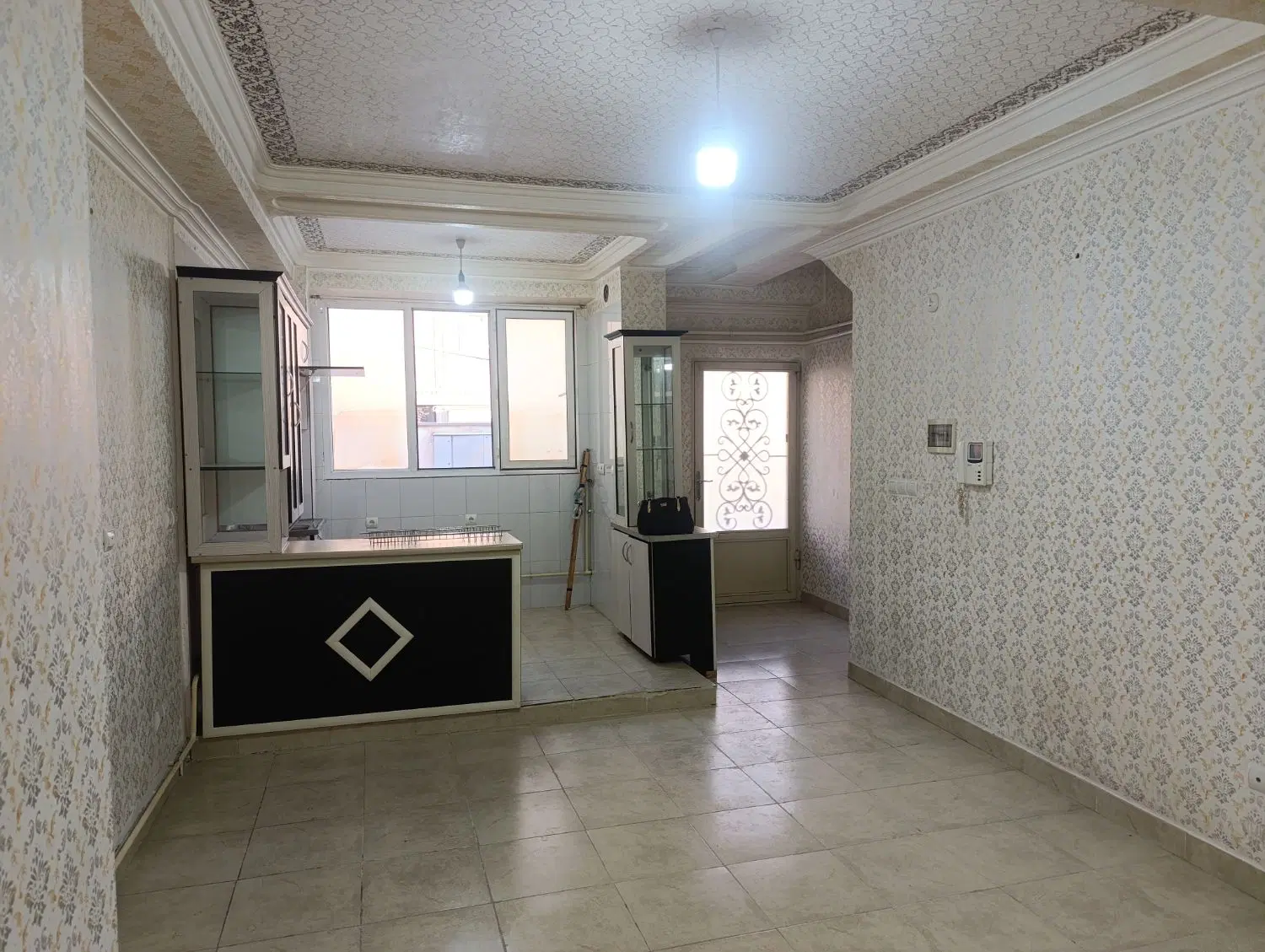 اپارتمان ۶۵ متری درگلشهر