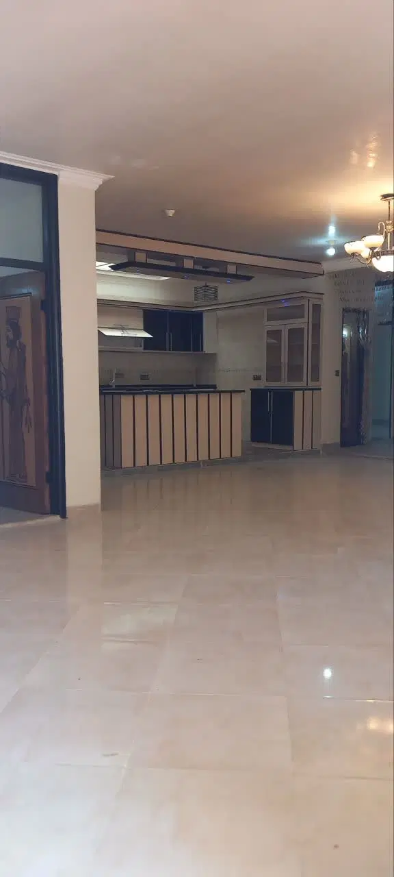 واحد همکف جهت اجاره خیابان  کاشانی