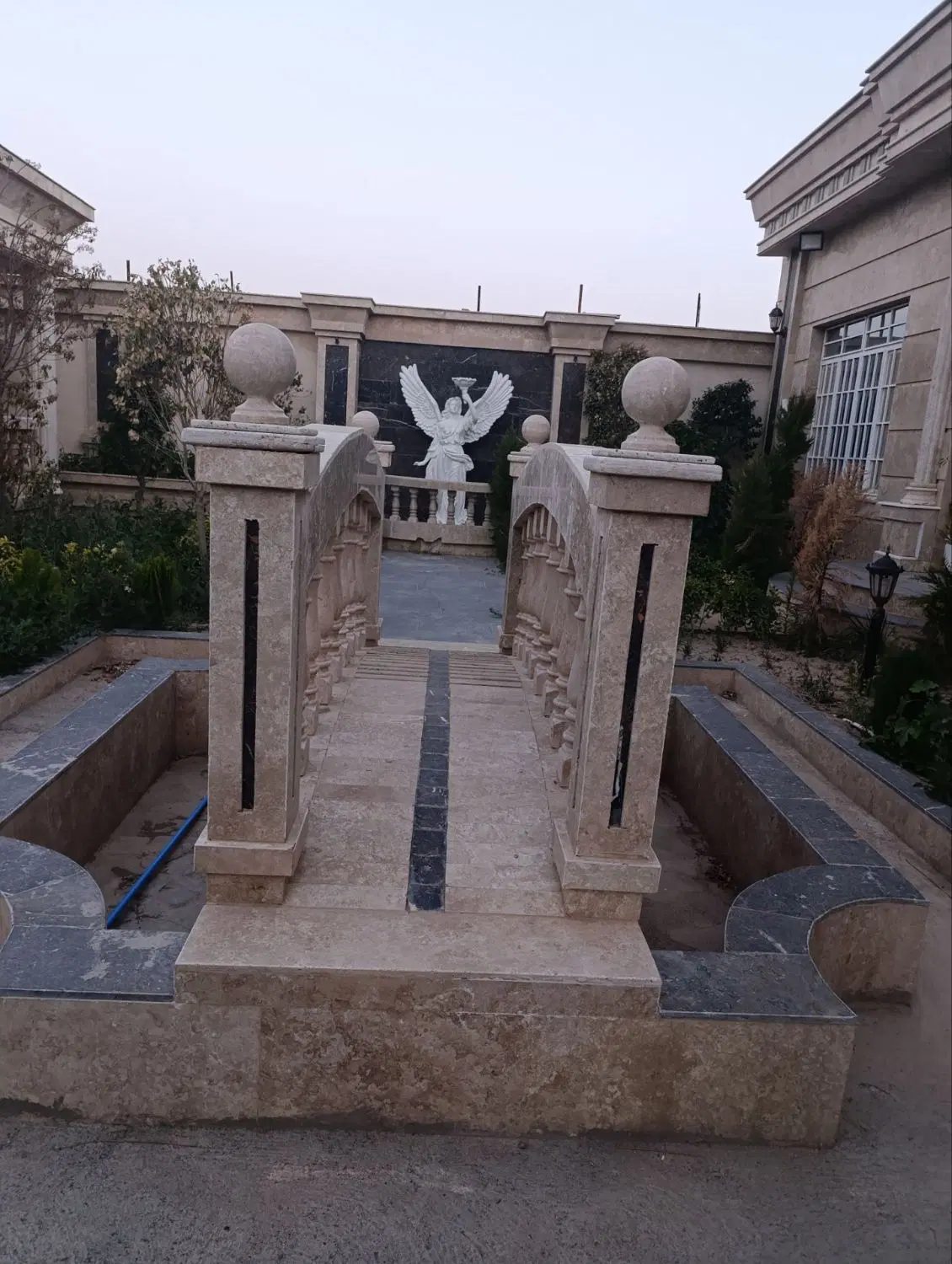 طلابا خانه