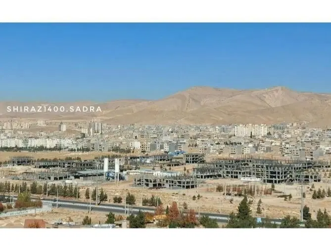 زمین ۲۰۰ متری سند تک برگ فاز ۲ صدرا ساخت ۵سقف