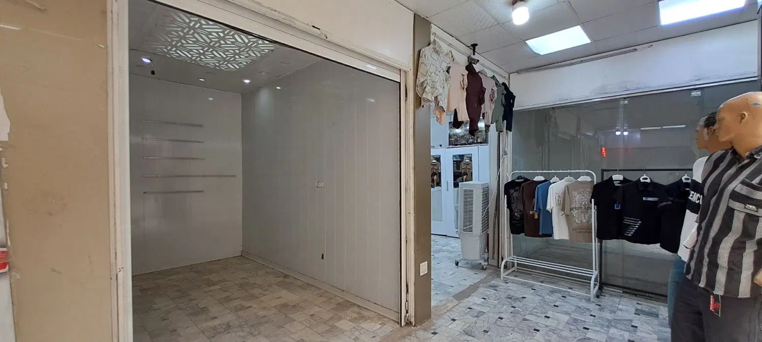 مغازه در بازار