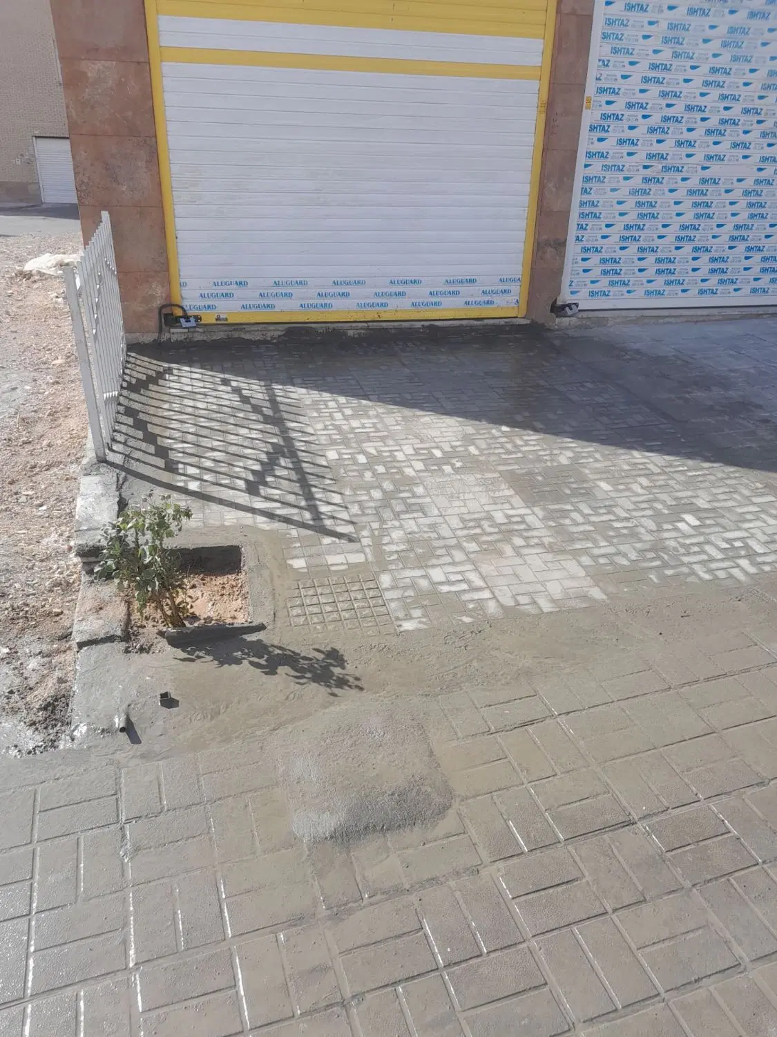 فروش مغازه دو بر