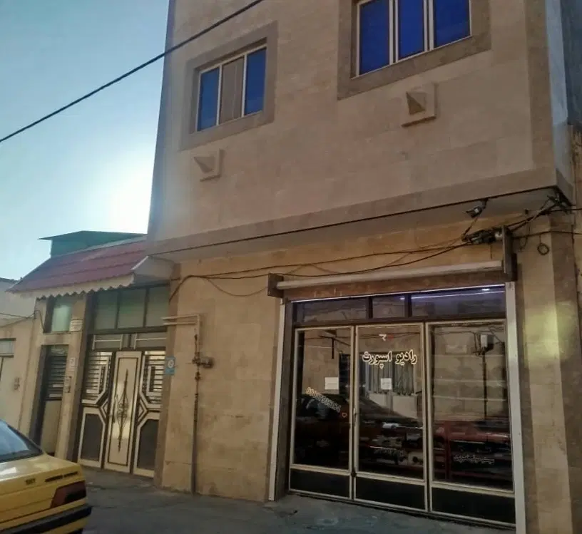 یکباب مغازه 27متری درانتخاتون