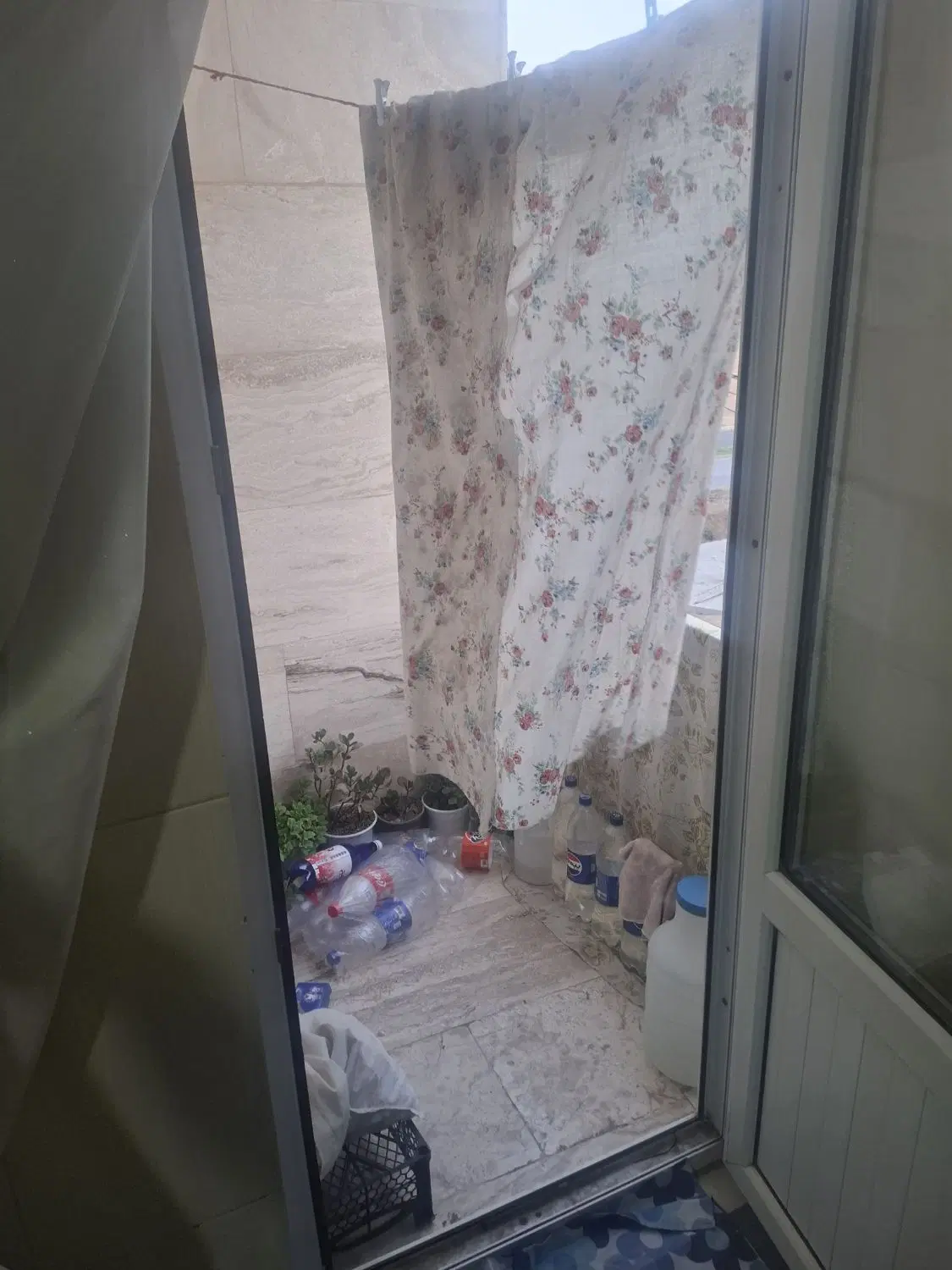 واحد ۷۳ متری در شهرک دانش