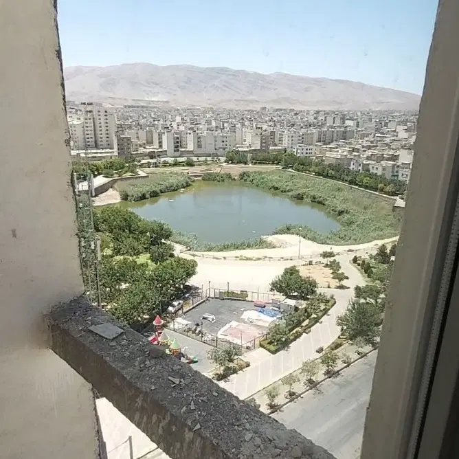 آپارتمان ۱۰۰ متری در برج لوکس گلزار