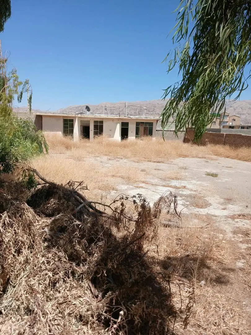 زمین مسکونی کنار جاده