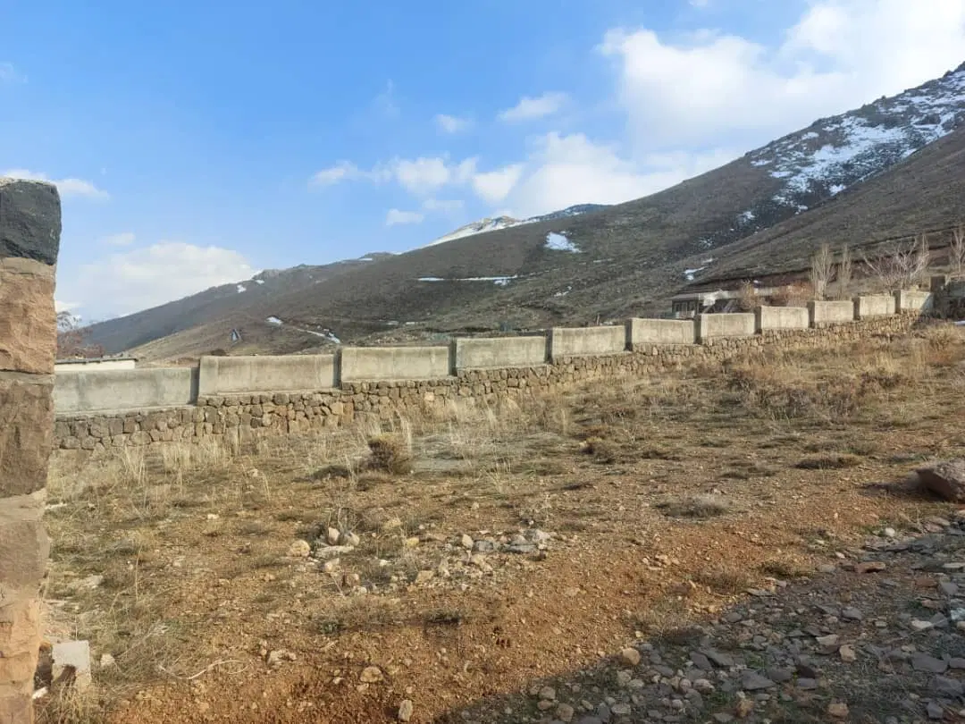 ۸۰۰ متر زمین با کاربری مسکونی