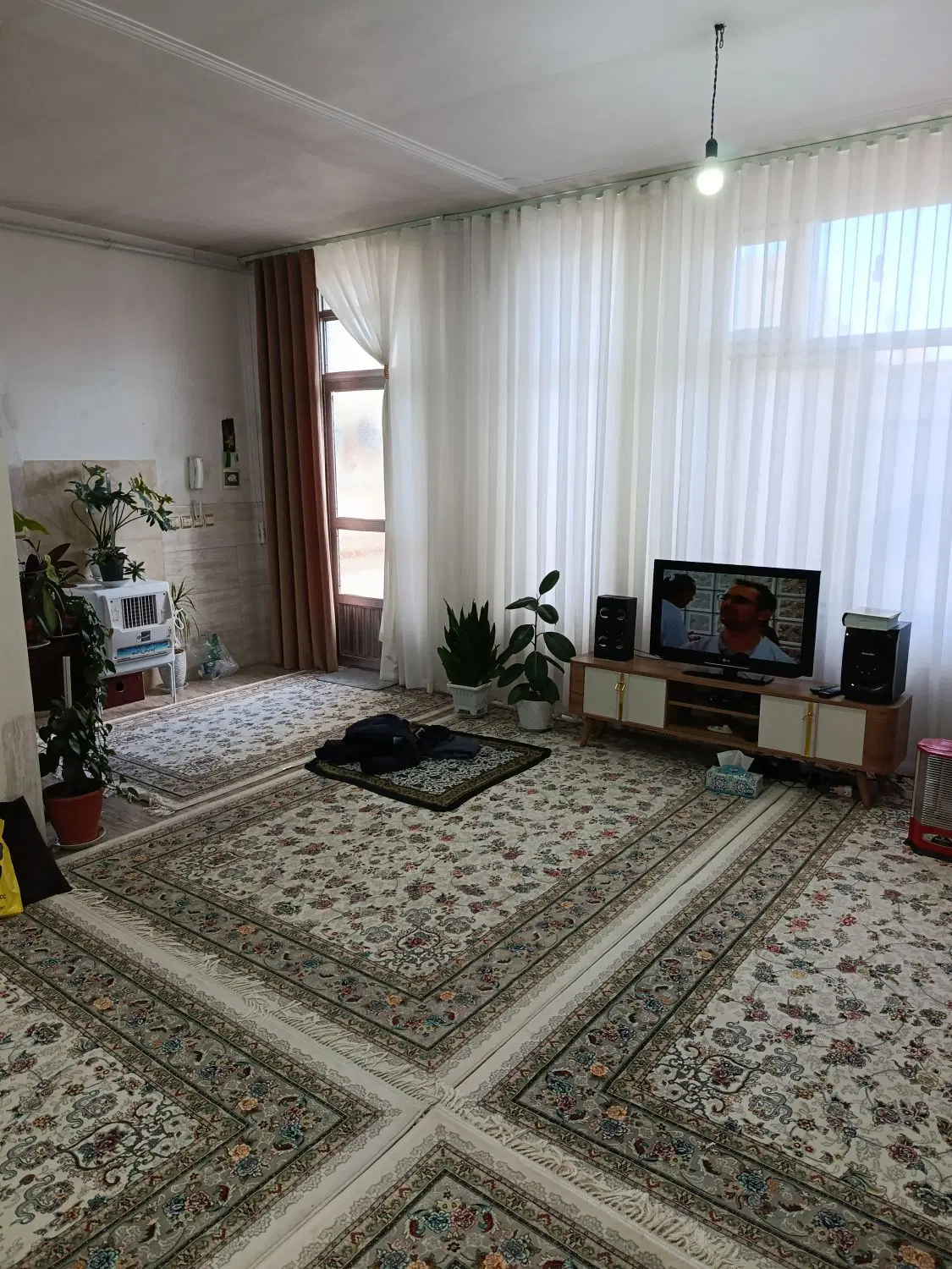 فروش آپارتمان ۱۱۰متری همکف راه جدا در حجتی