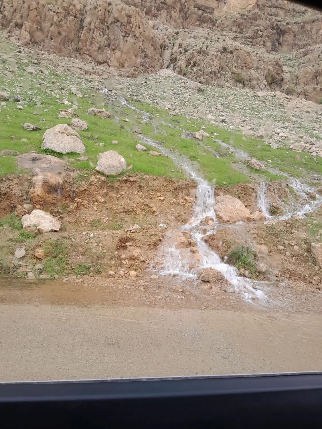 ۱۵۰ متر زمین پاونار