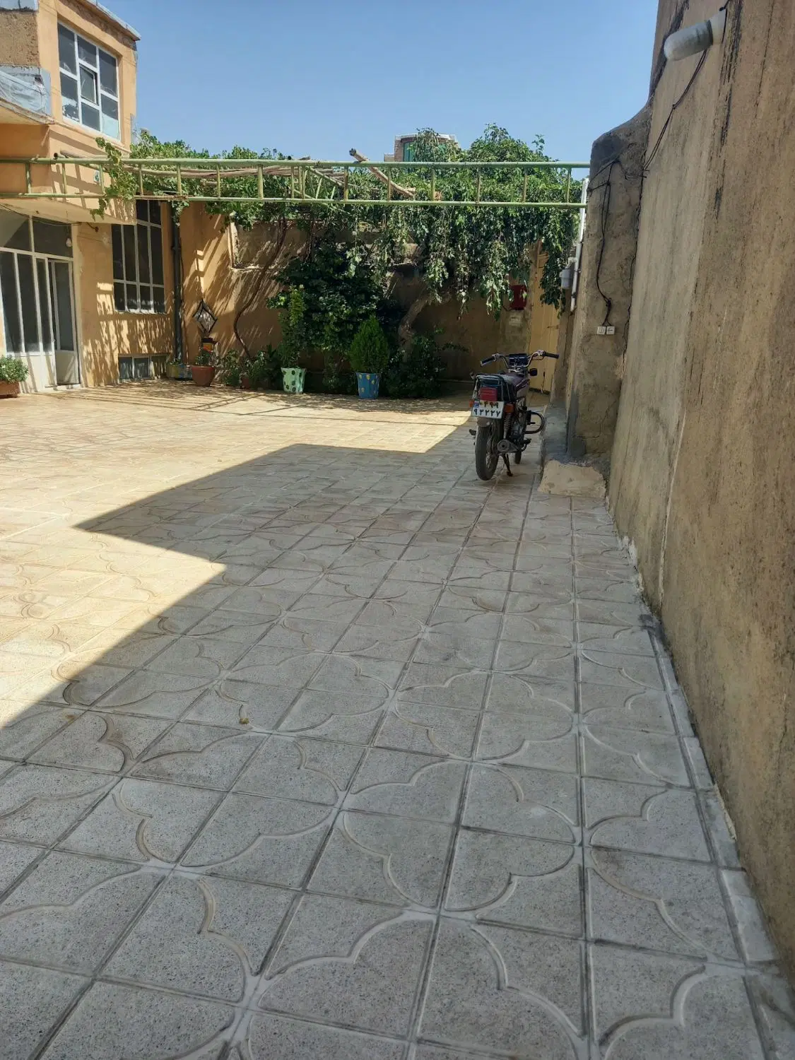 خانه ویلایی ۴۰۰ متری