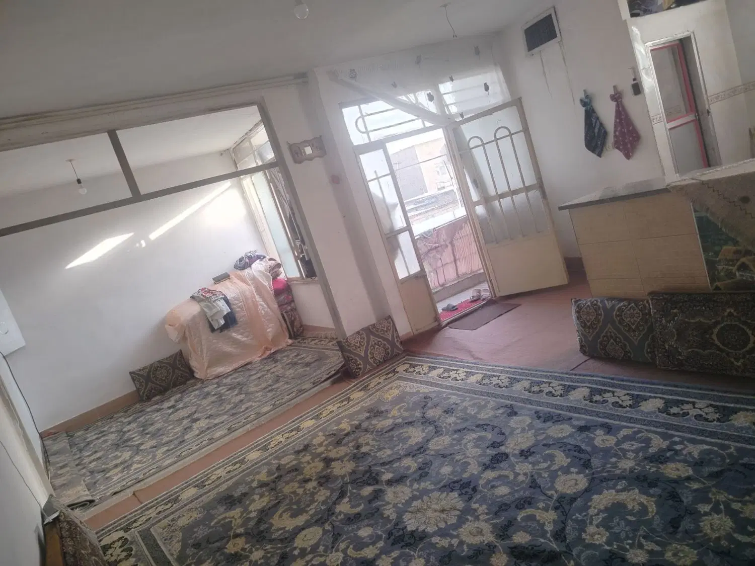 ویلایی دربست دو طبقه ۶۵ متری سر نبش