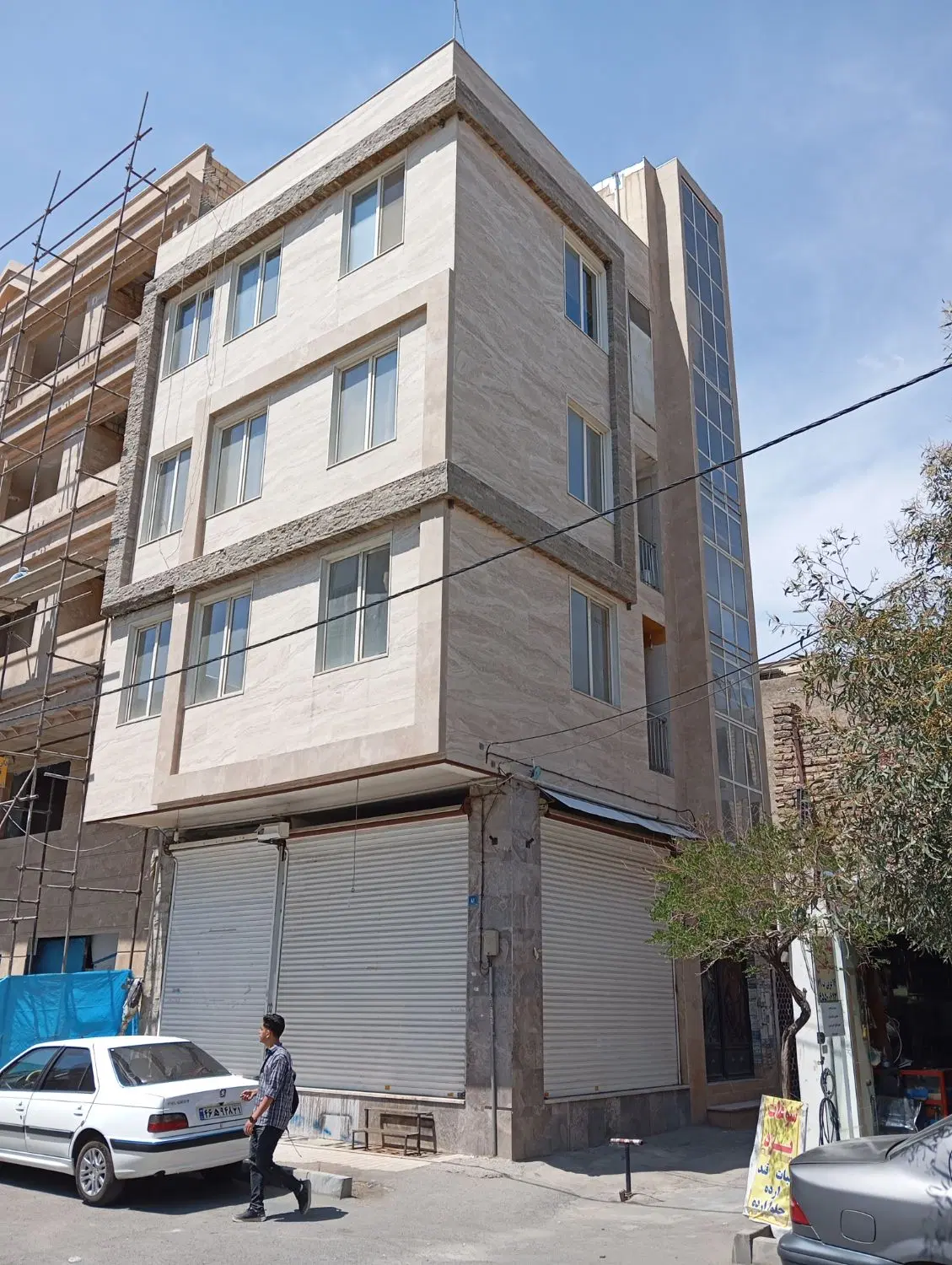 اندیشه ۵۸ متر۲خوابه بانضمام۵۴متر زیر زمین